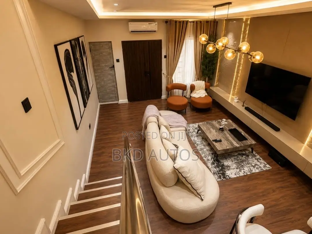 2 Bedroom Duplex With PS5 ( December Rate)