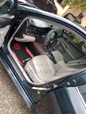 Toyota Camry Hybrid LE 2012 Blue
