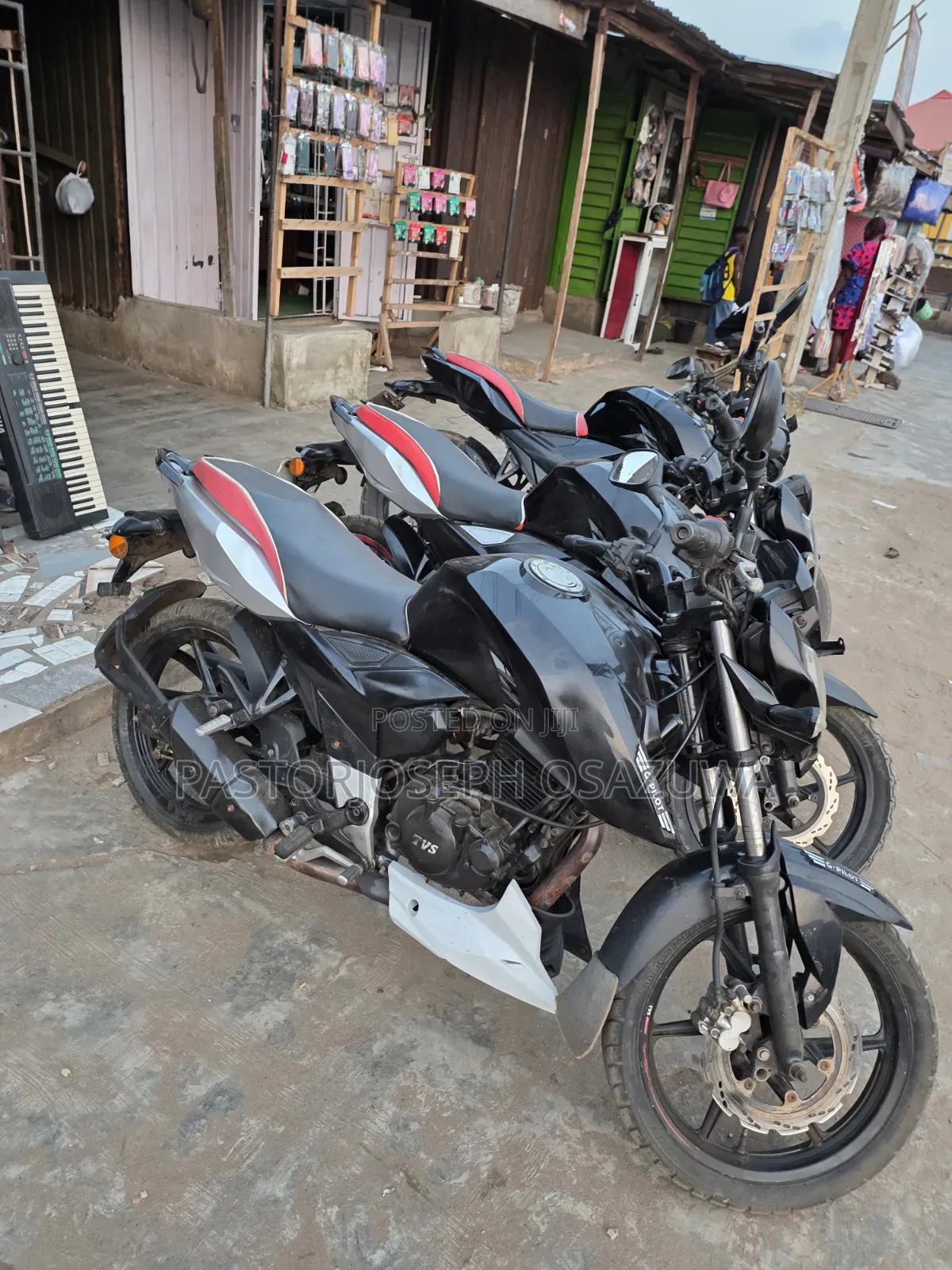 TVS Apache 180 RTR 2019 Black