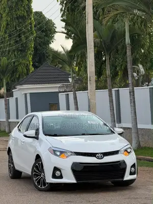 Toyota Corolla S Plus 4dr Sedan (1.8L 4cyl 6M) 2014 White