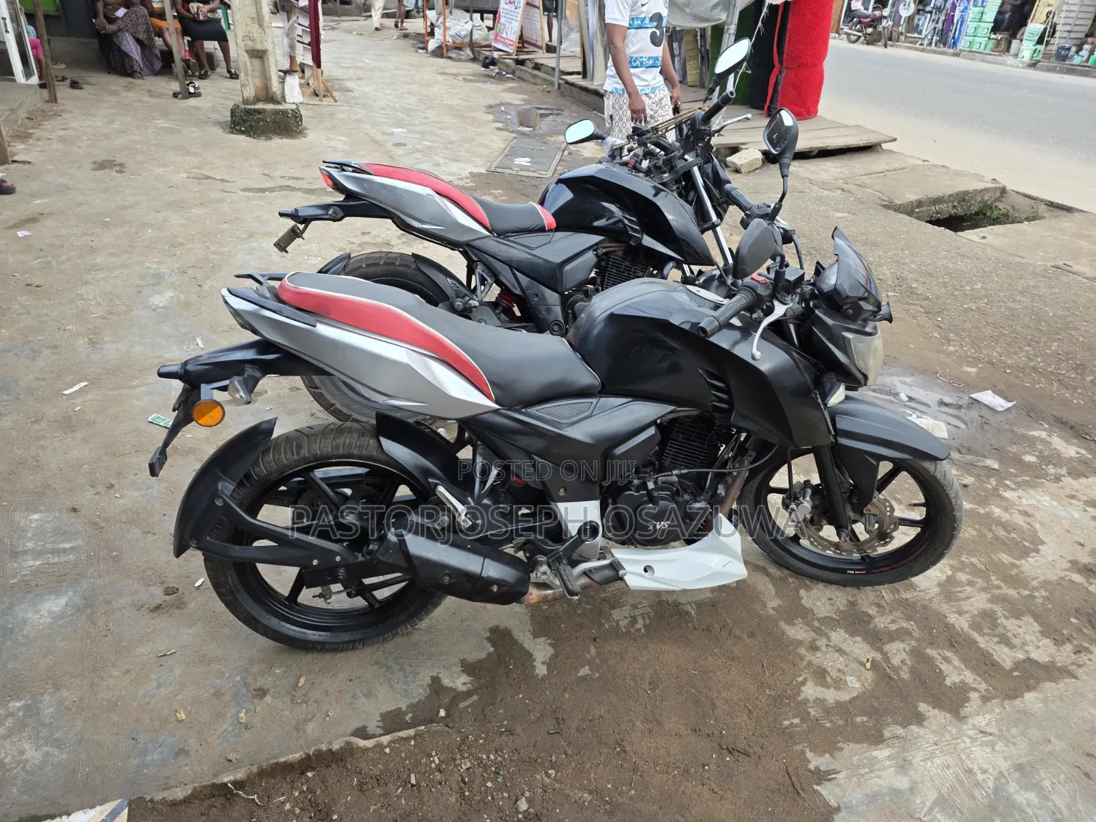 TVS Apache 180 RTR 2019 Black
