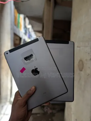Apple iPad 9.7 32 GB
