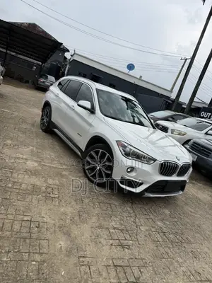 BMW X1 sDrive28i FWD 2018 White
