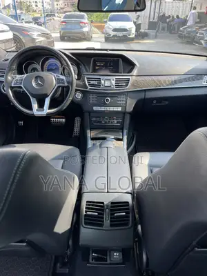 Mercedes-Benz E350 Base 4Matic Sedan AWD (3.5L 6cyl 7A) 2016 Black