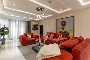 Cozy 2 Bedroom Apartment With a Balcony