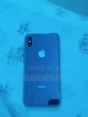 Apple iPhone X 64 GB Gray