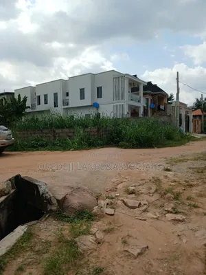 Unusual 450sqm Inside the Prestigious Kayfarm Estate Ogba. N54mill