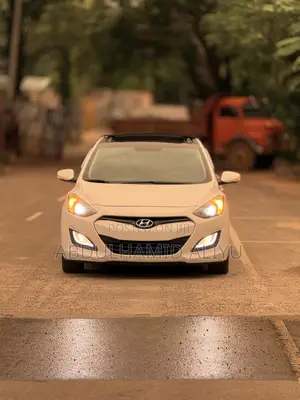 Hyundai i30 2012 White
