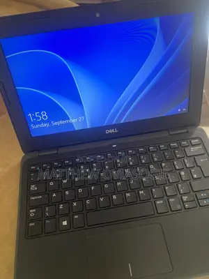 Laptop Dell Latitude 3190 4GB Intel Core i5 SSD 60GB