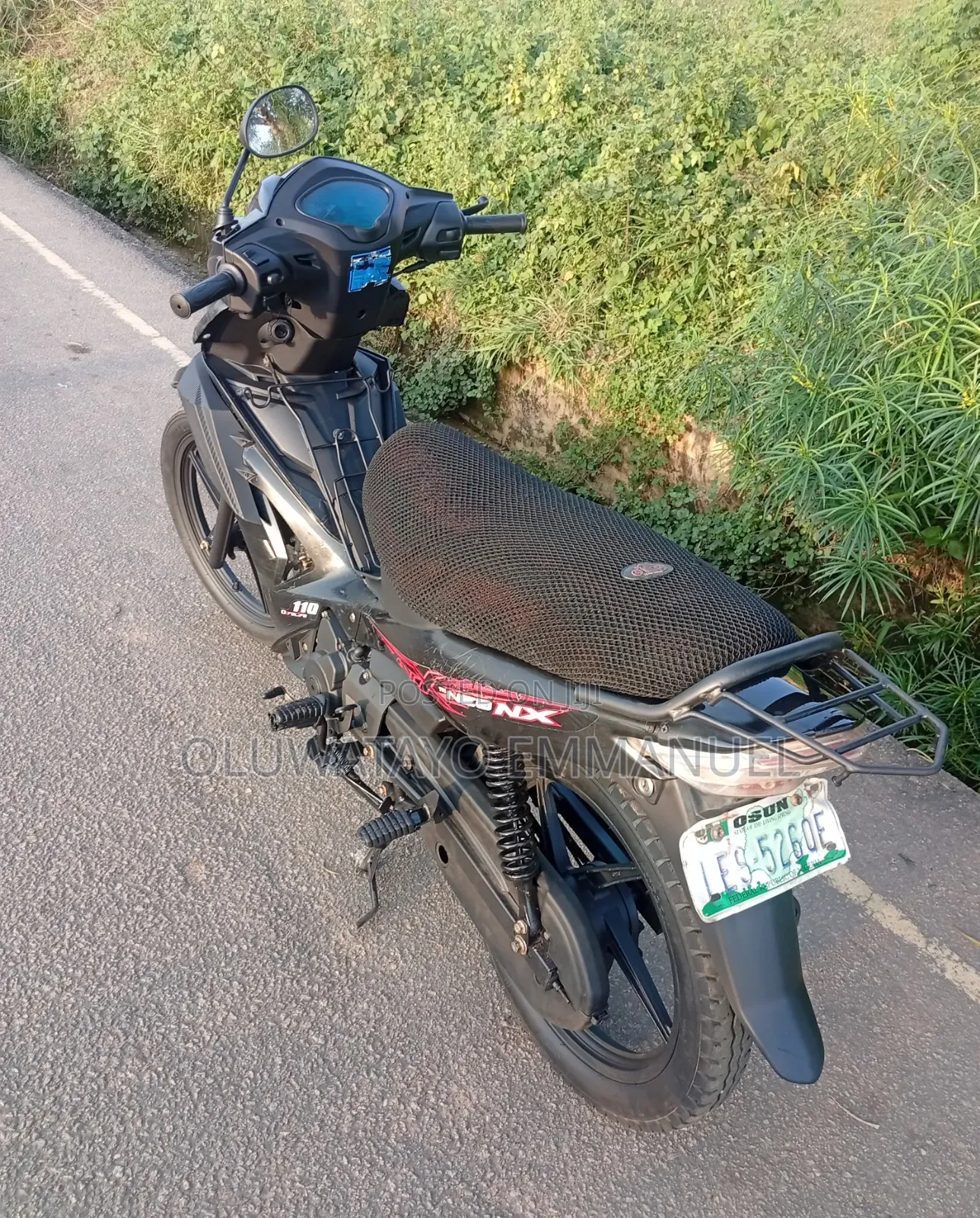 TVS Neo NX 2024 Black