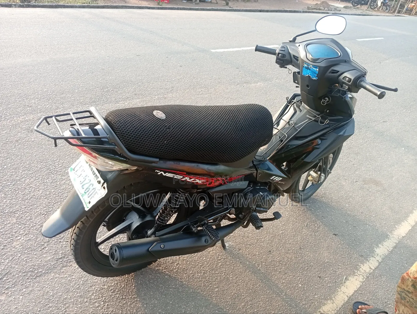 TVS Neo NX 2024 Black