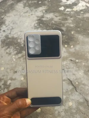 Samsung A32 Pouch