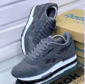 Reebok Classic Sneakers