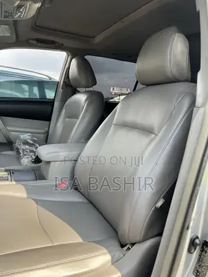 Toyota Highlander 2012 Silver