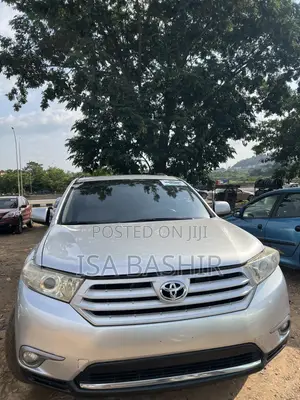 Toyota Highlander Hybrid Limited 2013 Silver