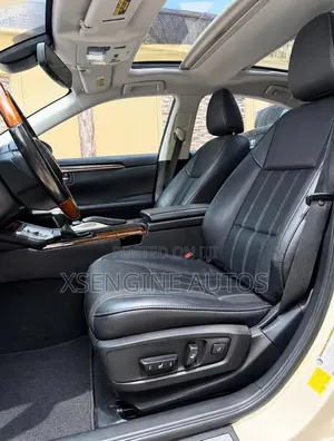 Lexus ES 2018 White