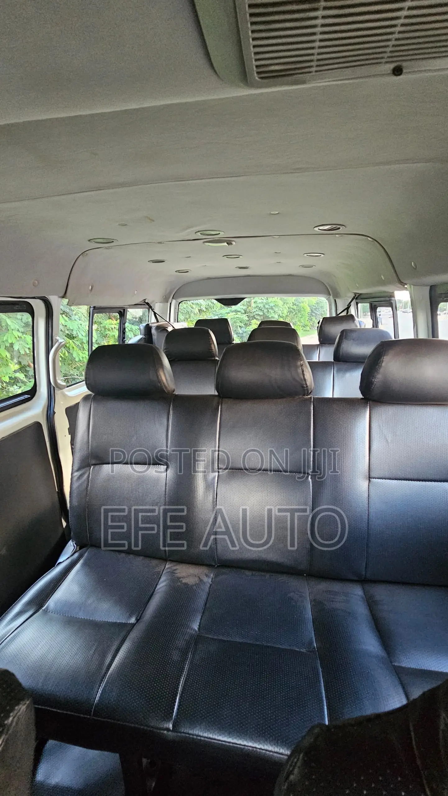 Toyota HiAce 2013 White
