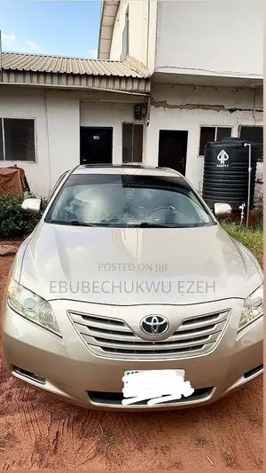 Toyota Camry 2008 Gold