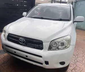 Toyota RAV4 2008 White