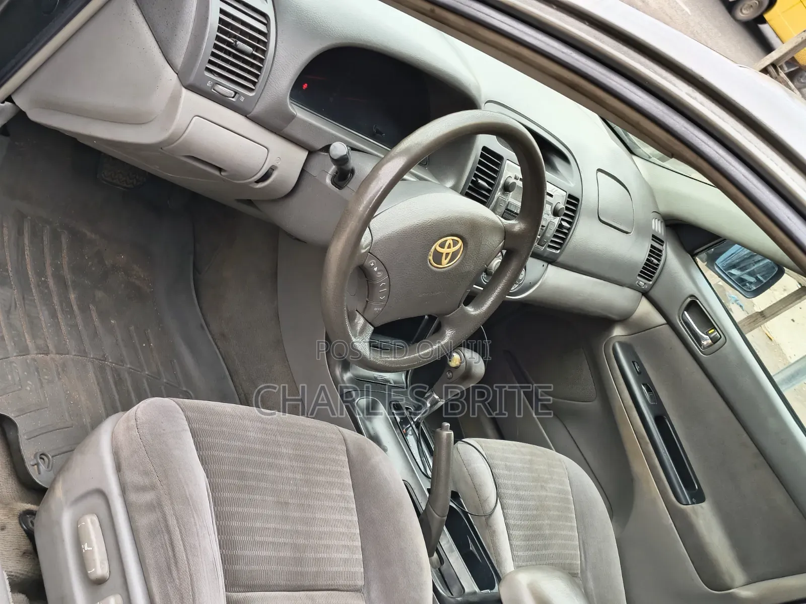 Toyota Camry 2006 Gray