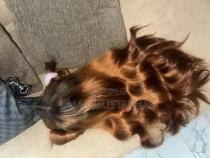 Add Bouncy Wig