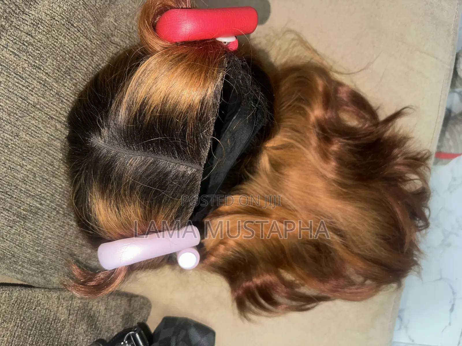 Add Bouncy Wig