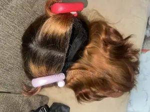 Add Bouncy Wig