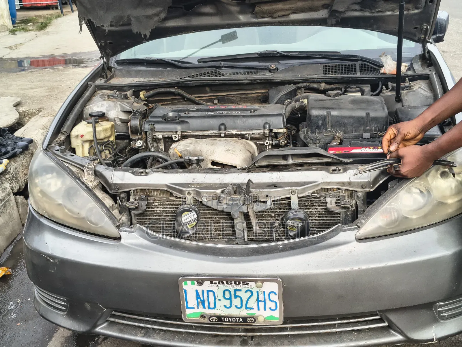 Toyota Camry 2006 Gray
