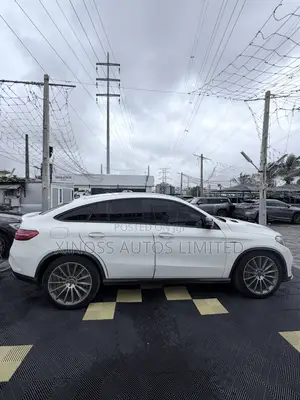Mercedes-Benz GLE-Class 2016 White