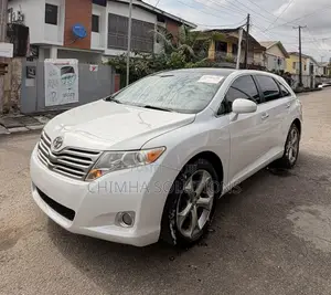 Toyota Venza 2011 White