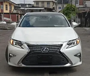 Lexus ES 2016 White