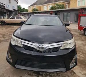 Toyota Camry XLE 4dr Sedan (2.5L 4cyl 6A) 2012 Black