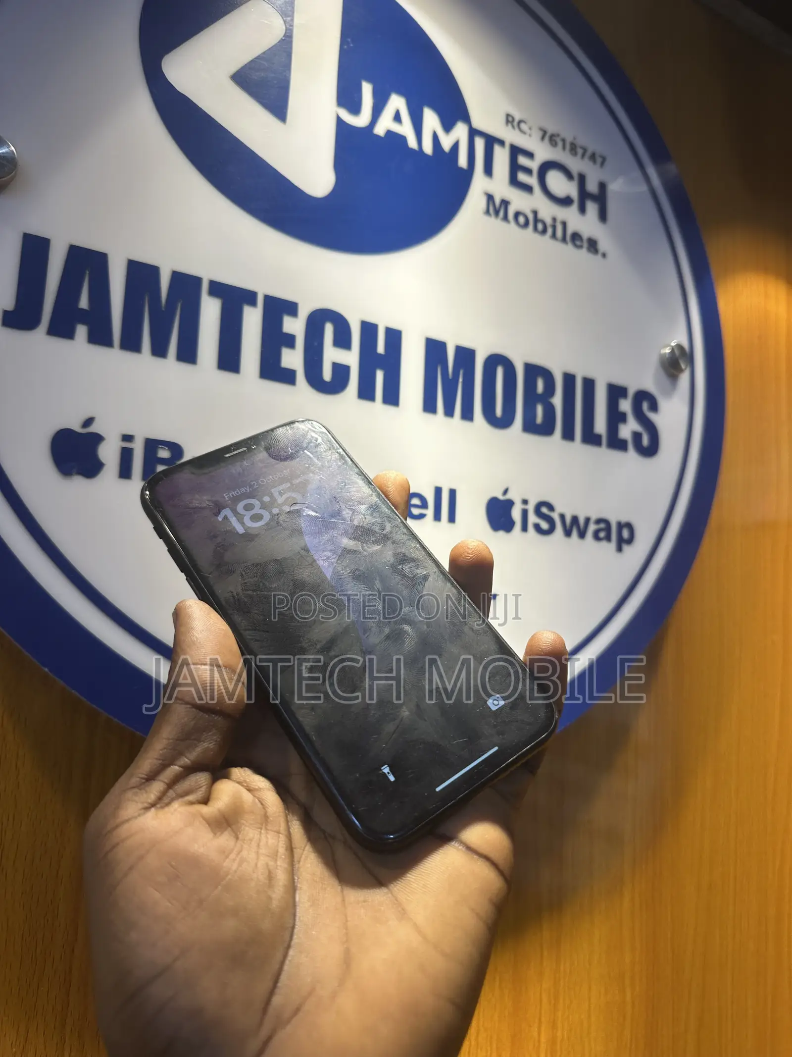 Apple iPhone XR 64 GB Black