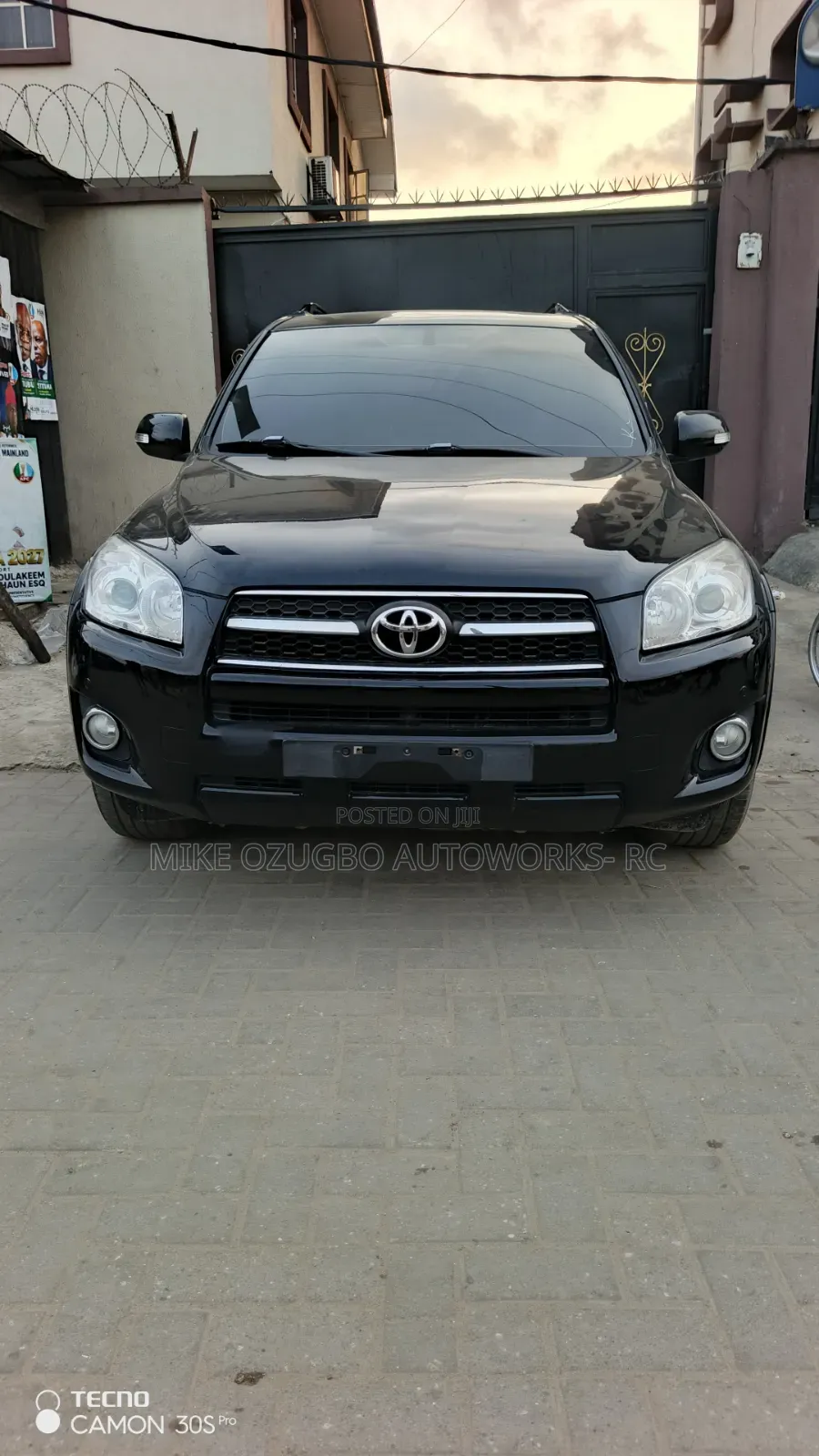 Toyota RAV4 2010 Black