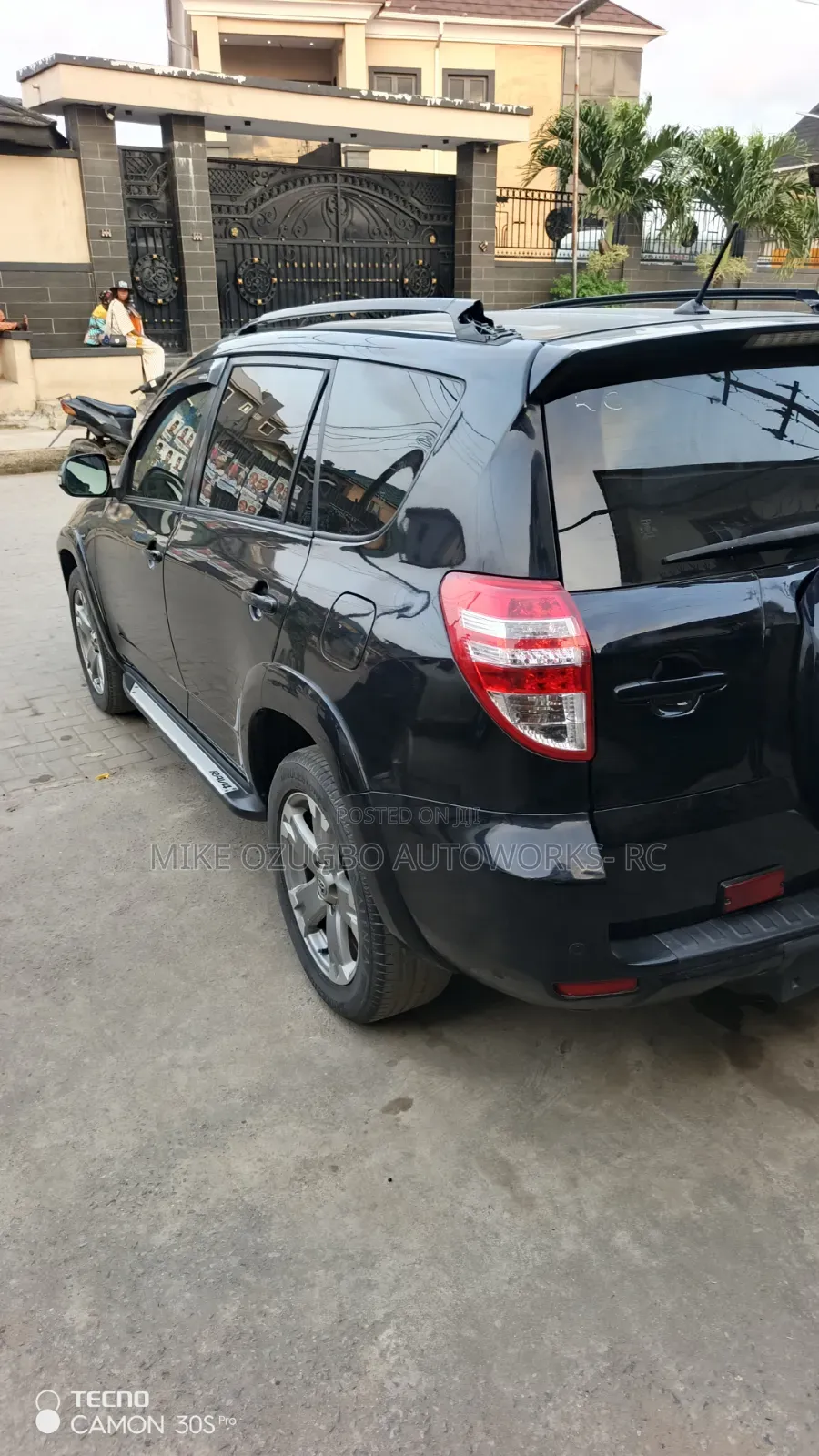 Toyota RAV4 2010 Black
