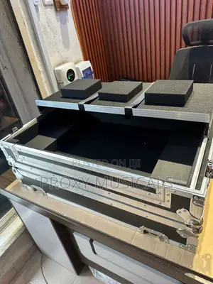 DDJ-REV7 DJ Controller Box/Flight Case
