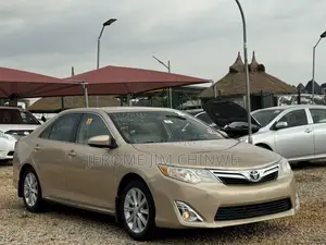 Toyota Camry 2012 Gold