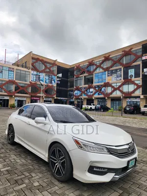 Honda Accord Touring 4dr Sedan FWD (3.5L 6cyl 6A) 2016 White