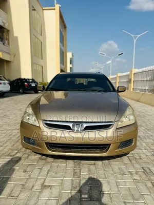 Honda Accord 2006 Gold
