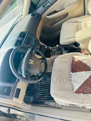 Honda Accord 2006 Gold