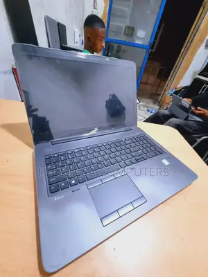 Laptop HP ZBook 15 G4 16GB Intel Core i7 SSD 512GB