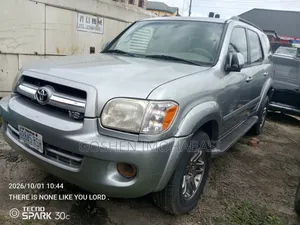 Toyota Sequoia SR5 4dr SUV (4.7L 8cyl 5A) 2005 Silver