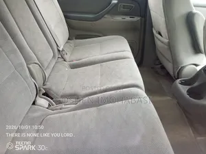 Toyota Sequoia SR5 4dr SUV (4.7L 8cyl 5A) 2005 Silver