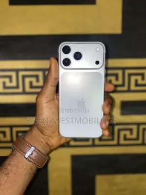 Apple iPhone 17 Pro Max 2 TB Silver
