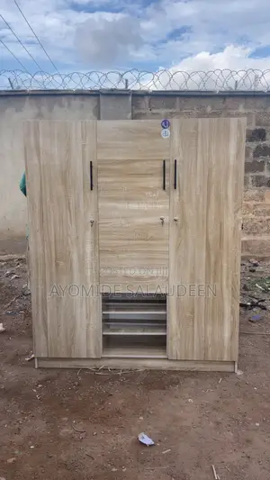 3 Door Wardrobe Big Size 5ft by 6ft