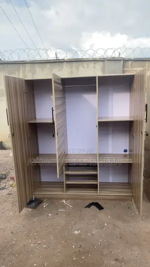 3 Door Wardrobe Big Size
