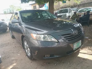 Toyota Camry LE 4dr Sedan (2.4L 4cyl 5A) 2009 Gray