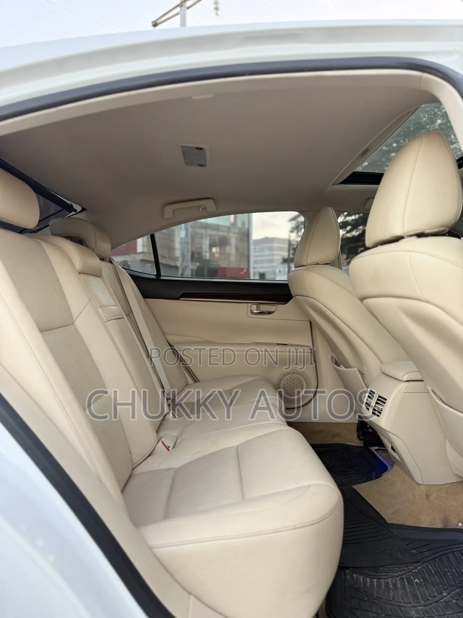 Lexus ES 350 FWD 2013 White
