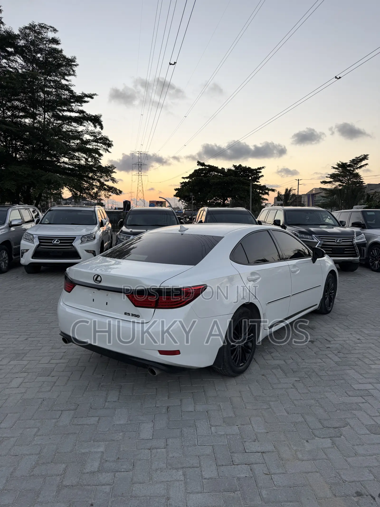 Lexus ES 350 FWD 2013 White