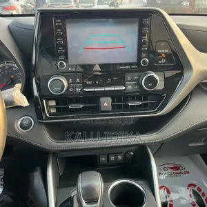 Toyota Highlander LE AWD 2020 Gray